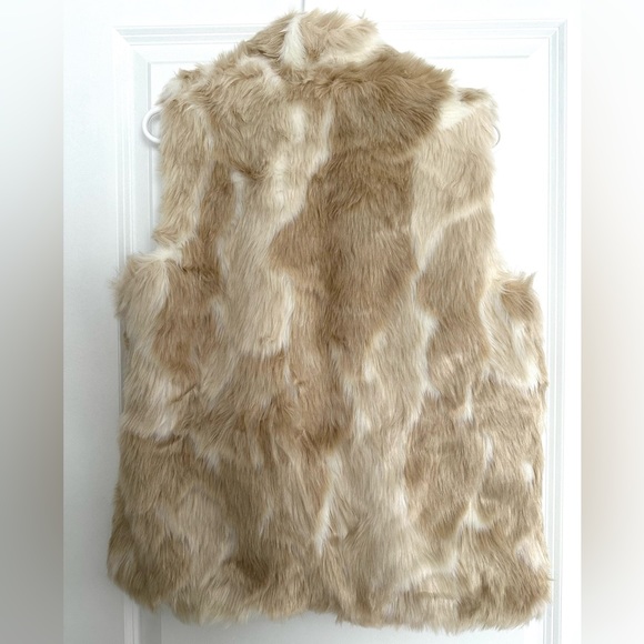 🎉HOST PICK🎉 [NEW WITH TAGS] JACK BY BB DAKOTA Womens Faux Fur Vest, Ivory S - Picture 2 of 6